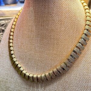 Napier Vintage Elegant Gold Necklace Choker 16’ 4144 Y